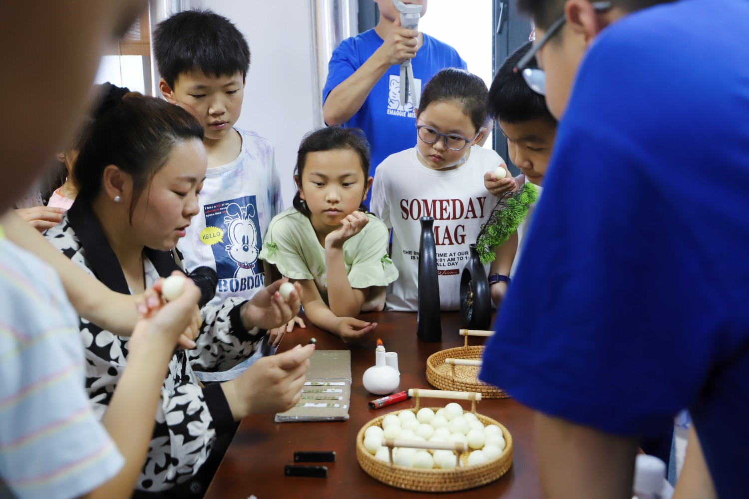 厂部弘扬科学精神传承中医药文化 (1).JPG